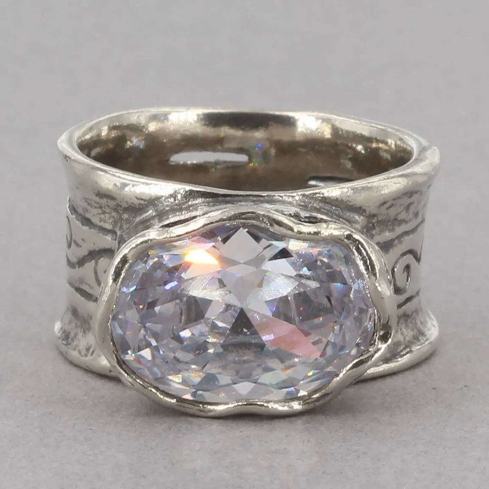 Silpada QUEEN FOR A DAY Textured Sterling Silver CZ Ring Size-8
